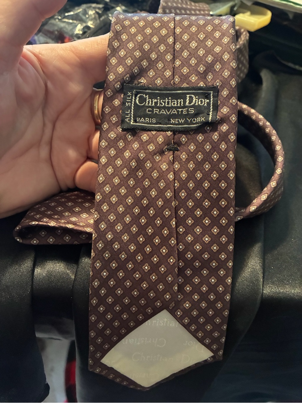 Dior Brown Silk Tie with Gold Diamond Motif - Picture 6 of 7